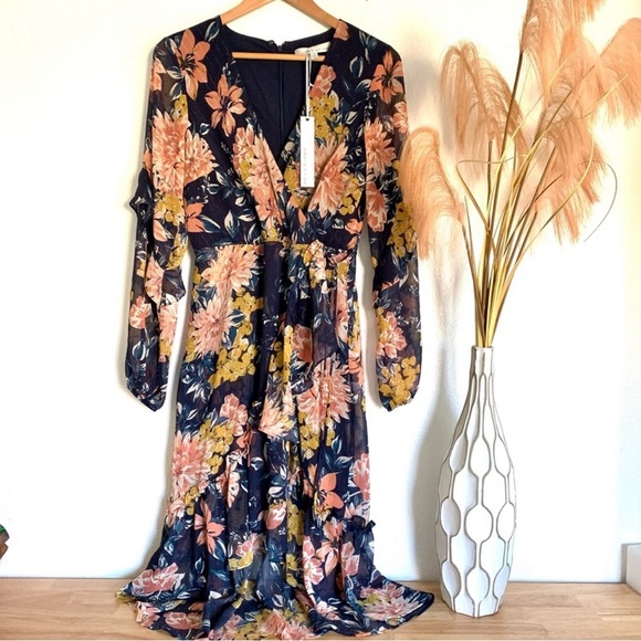 Adelyn Rae Floral Hi-Low Dress With Sheer Sleeves Size Small - Picture 4 of 16